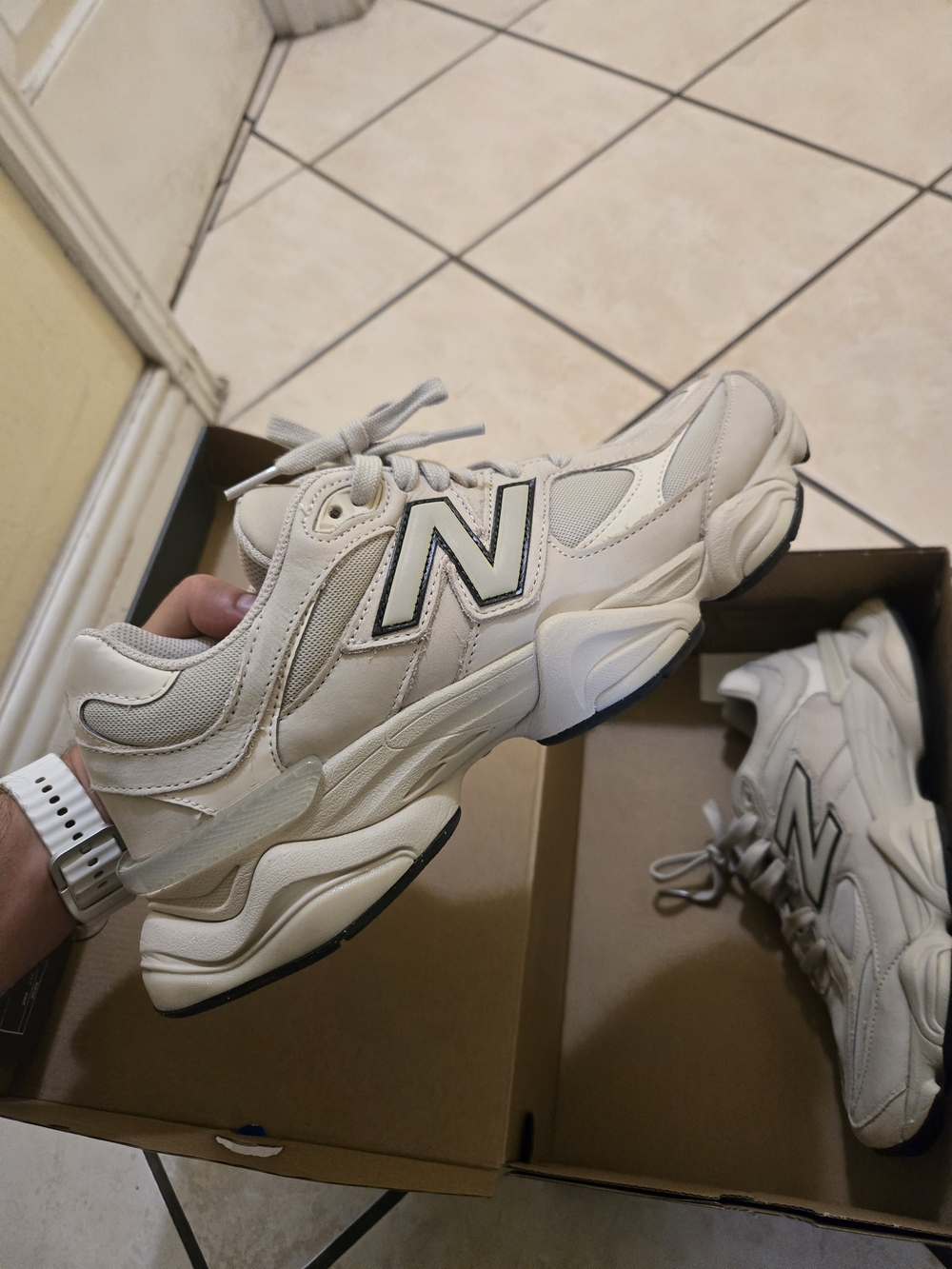 New Balance 9060